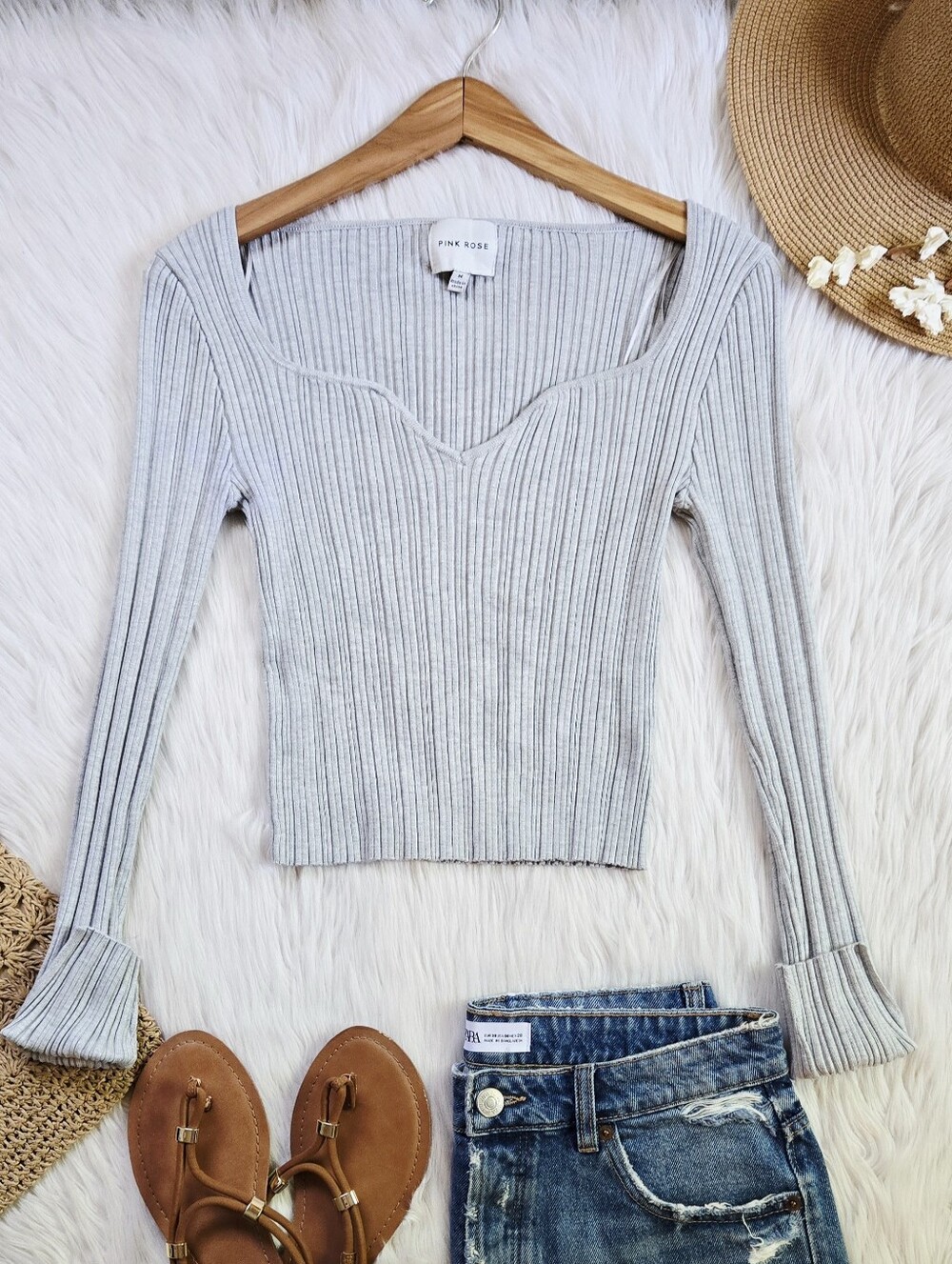 Ribbed V-Neck Long Sleeve Sweater Top - Light Gray